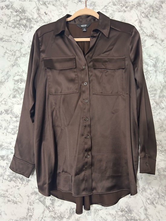 Simply Vera Vera Wang Tops - Simply Vera Vera Wang Brown Satin Button-Down Shirt Sz S